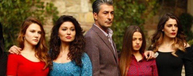 Nurgül Yeşilçay ve Erkan Petekkaya'nın dizisi Paramparça 3 ülkede daha yayınlanacak!